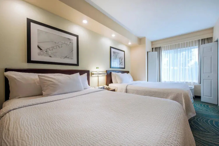 Springhill Suites Devens Common Center