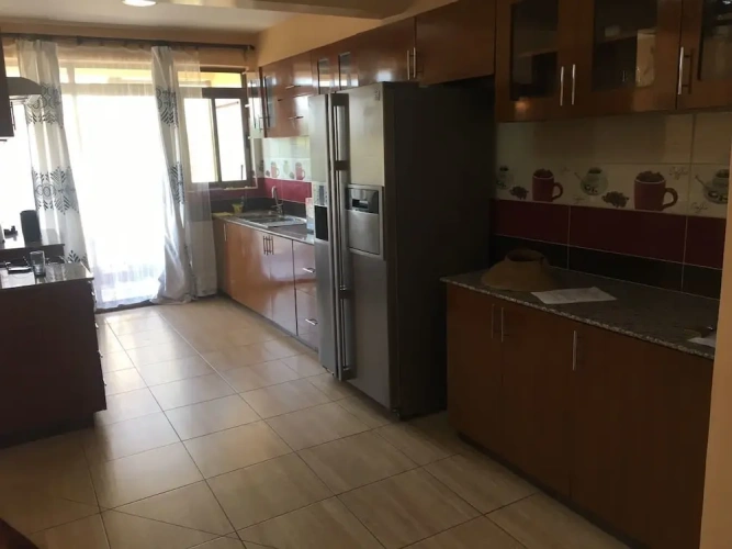 3 Bedrooms Apartment