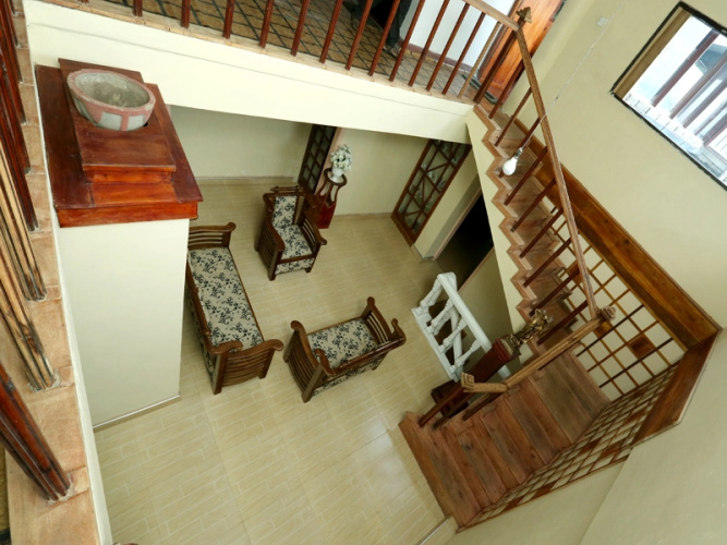 Bezel Bungalow