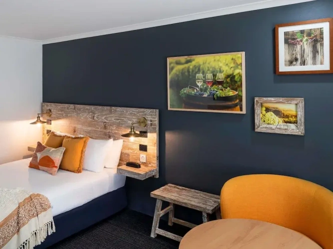 Standard Sextuple room