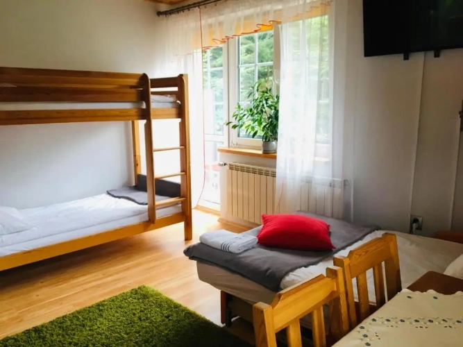 Standard Triple room