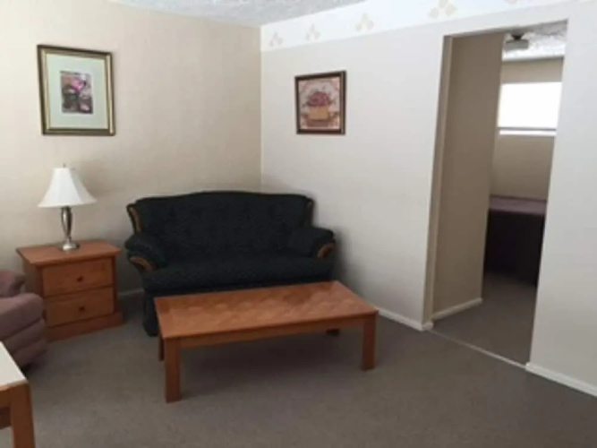 Trail Motel & RV Park