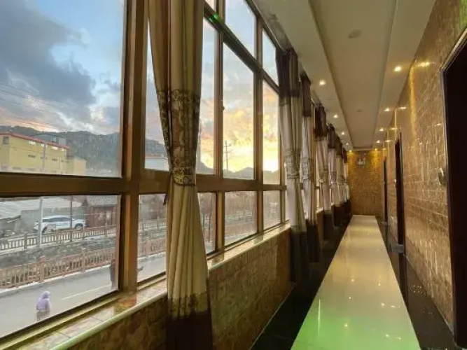 Luqu Zangbala Hotel