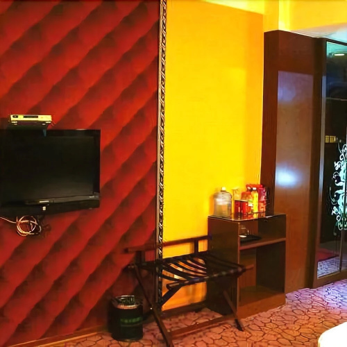 Ningmeng Shuijing Hotel