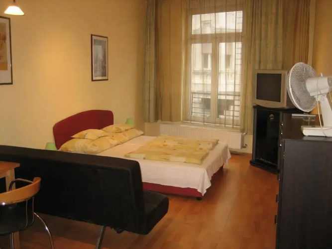 Astra Apartments