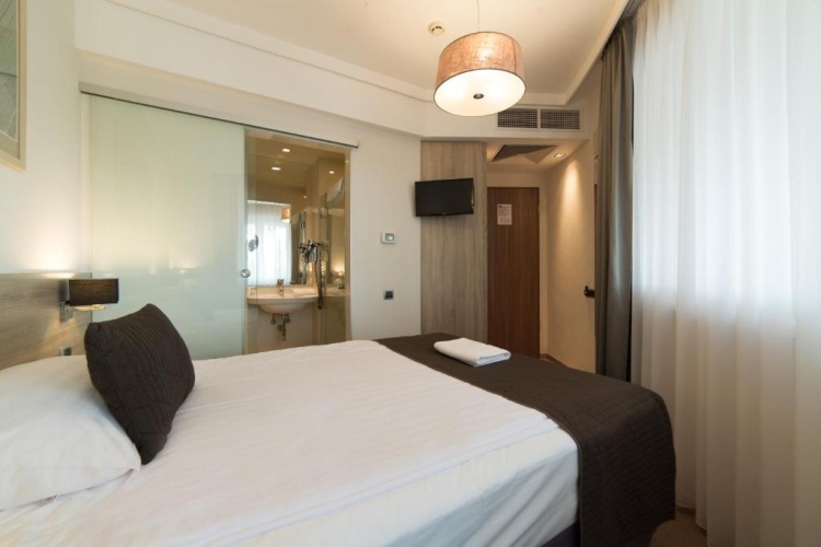 Economy Twin room with view