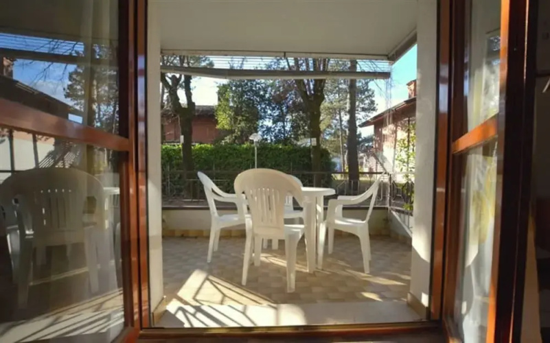 Nice Flat for for 4 Guests in a Residence With Common Pool in Lignanoriviera