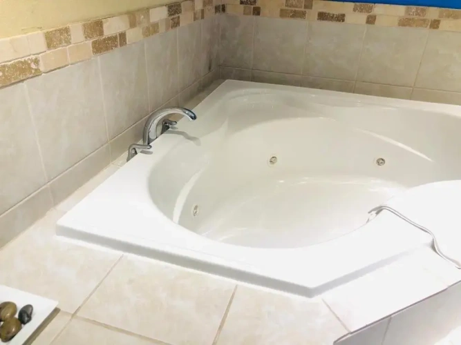 Deluxe Double Suite