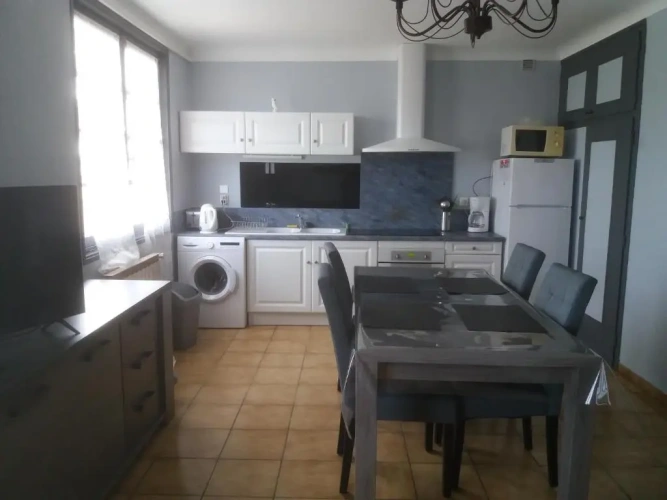 2 Bedrooms Apartment