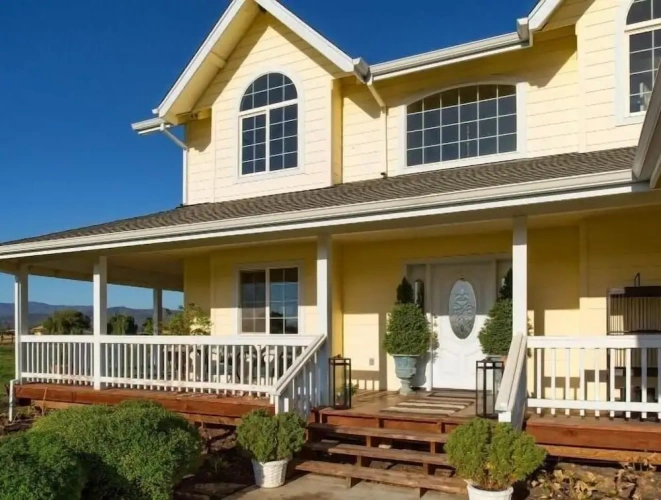 3 Bedrooms Cottage with balcony
