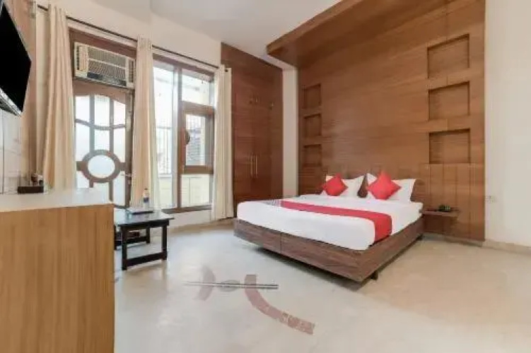 OYO 28853 Harkesh Residency