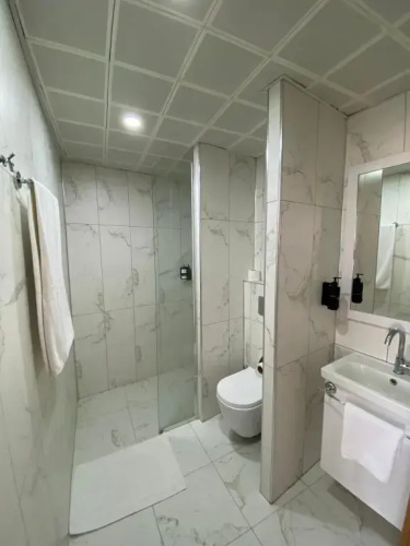 Üç Yıldız Hotel