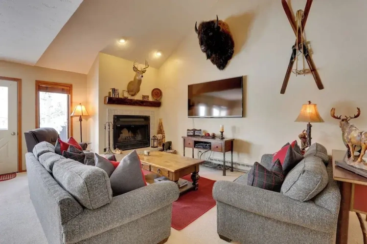 3 Bedrooms Apartment