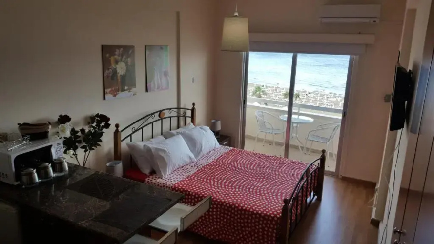 Alex Beach Apartment 33
