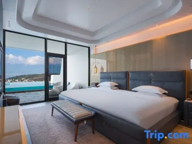 2 Bedrooms Grand Suite
