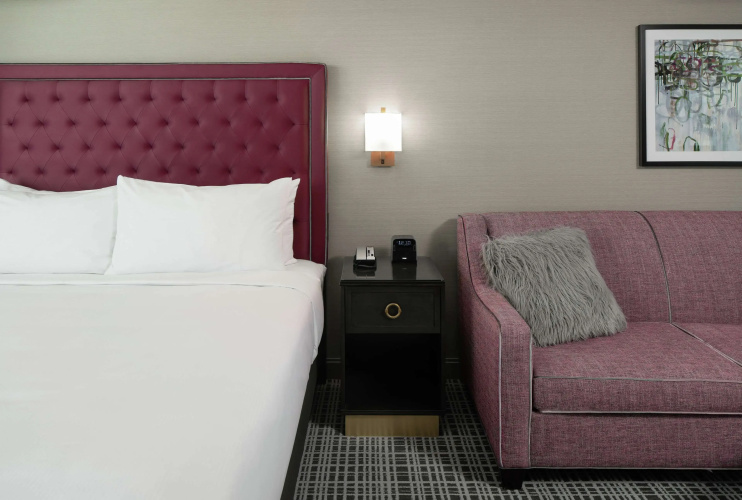 The Axis Moline Hotel, Tapestry Collection by Hilton