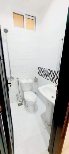 Uptown86 Girls Hostel