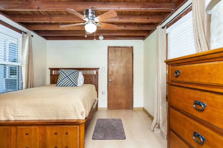 Seashell by Distinctive Beach Rentals