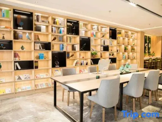 Mome Hotel