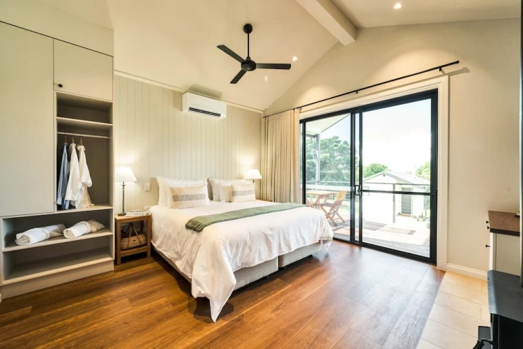 Standard room with balcony