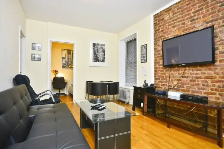 Fancy 2 BR on Upper East Side
