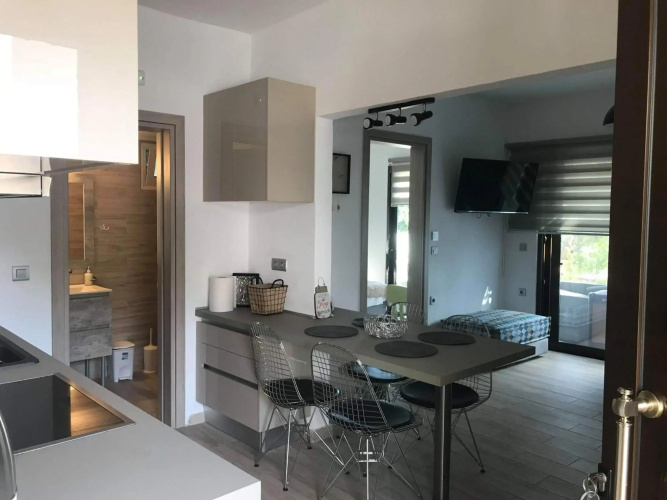 Chrysanthi Studios & Apartments