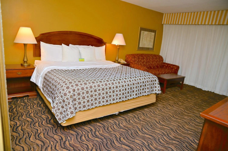 Mcm Elegante Hotel And Suites(Ex. Holiday Inn Lubbock-Hotel And Towers) photo 6