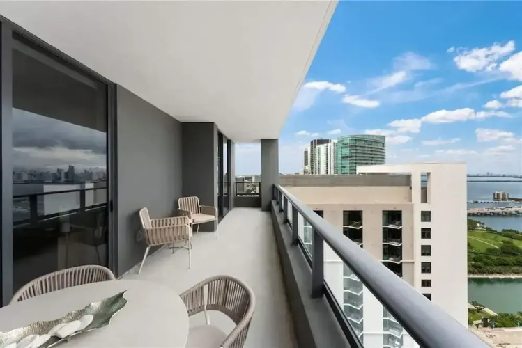 Luxury Apt 3br- View Amazing
