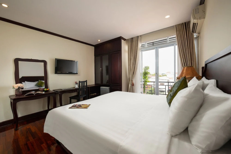 MK Royal Hotel