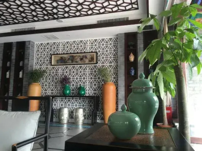 Luan County Xiyuan Inn