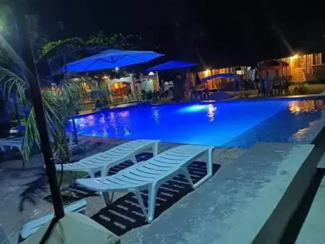 Sharky Hostel Oslob