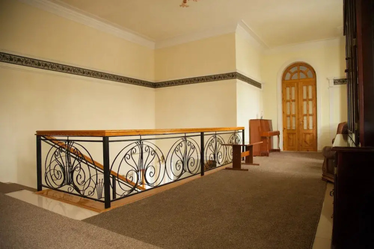 Platan Hostel