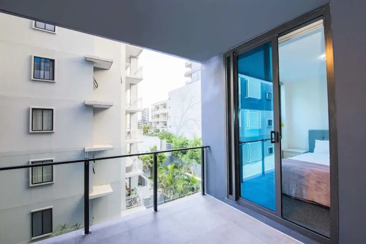 Sofun Apartment on Manning St
