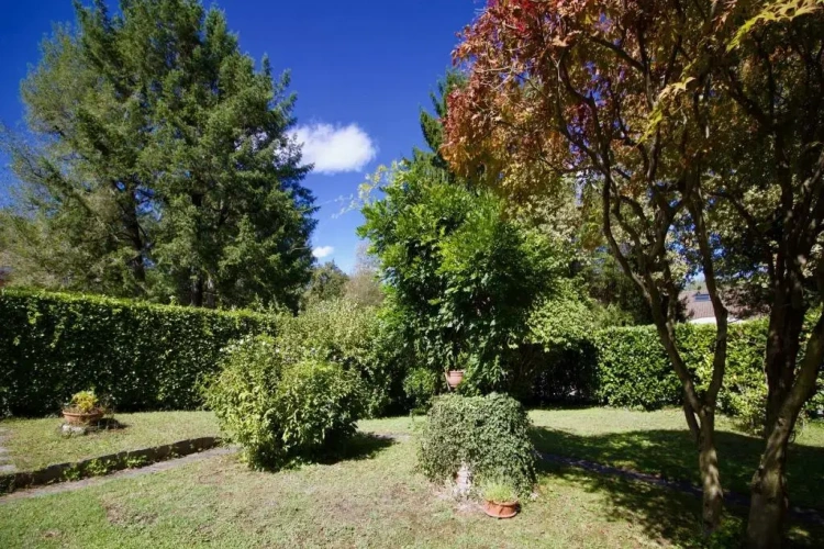 2 Bedrooms Cottage