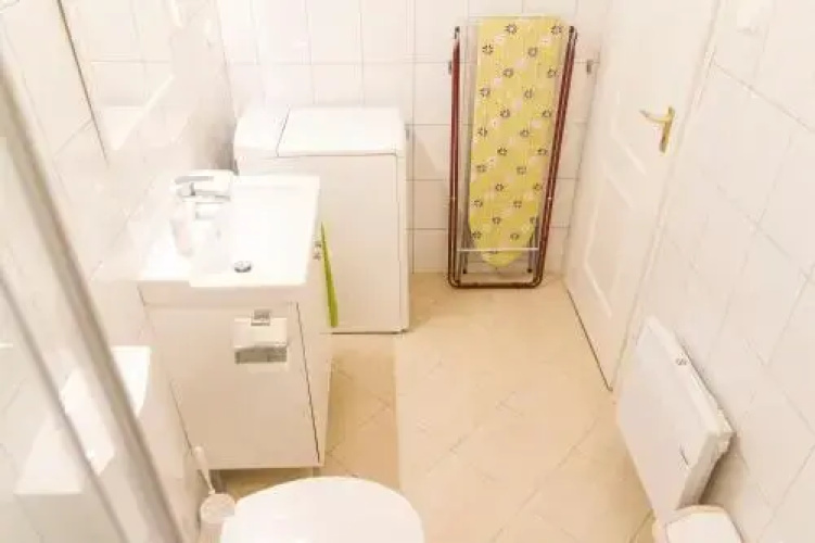Authentic Klauzal Apartment