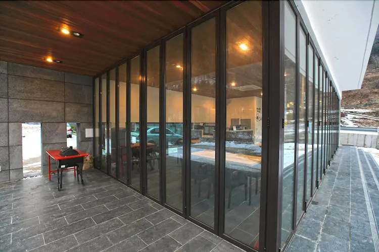 Gapyeong baeknak Flat House