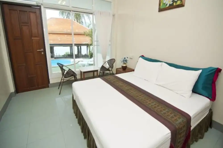 Standard room with balcony and with sea view