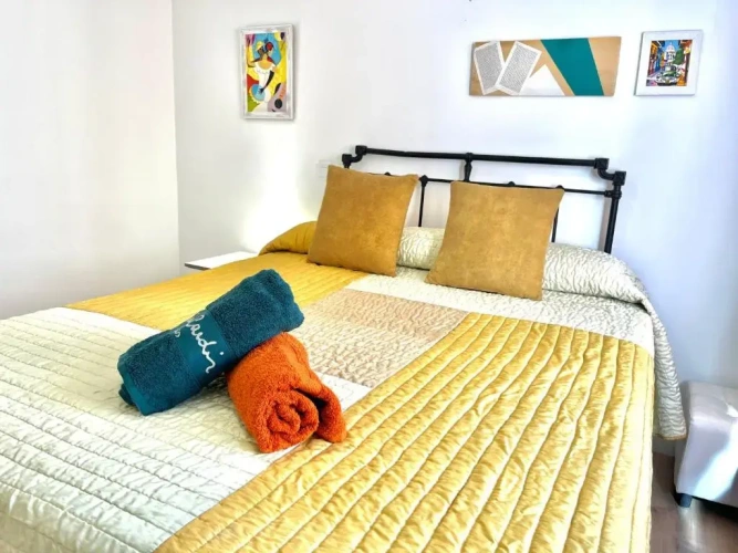 3 Bedrooms Apartment