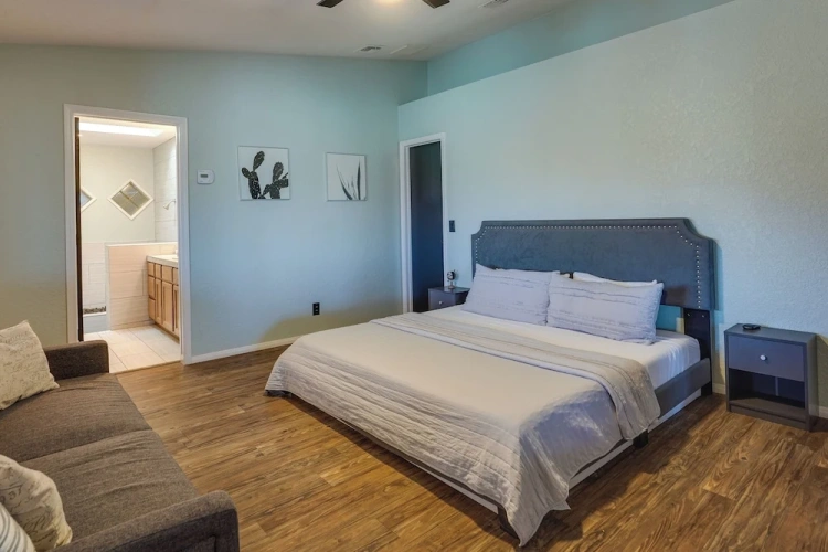 Guest rooms
