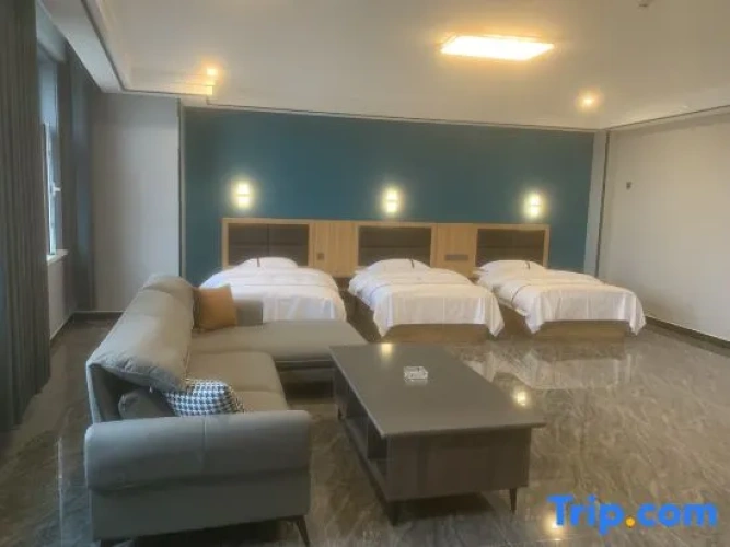 Deluxe Triple room