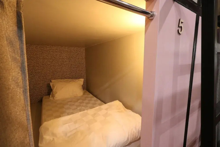 MM Capsule Hostel