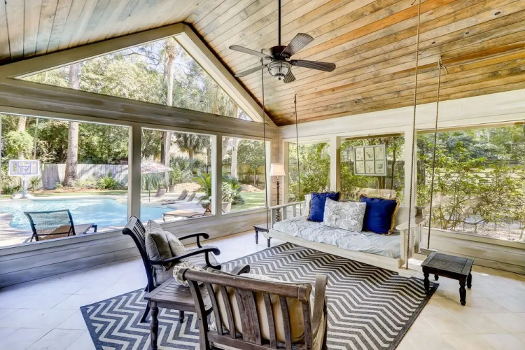 8 Hickory Lane
