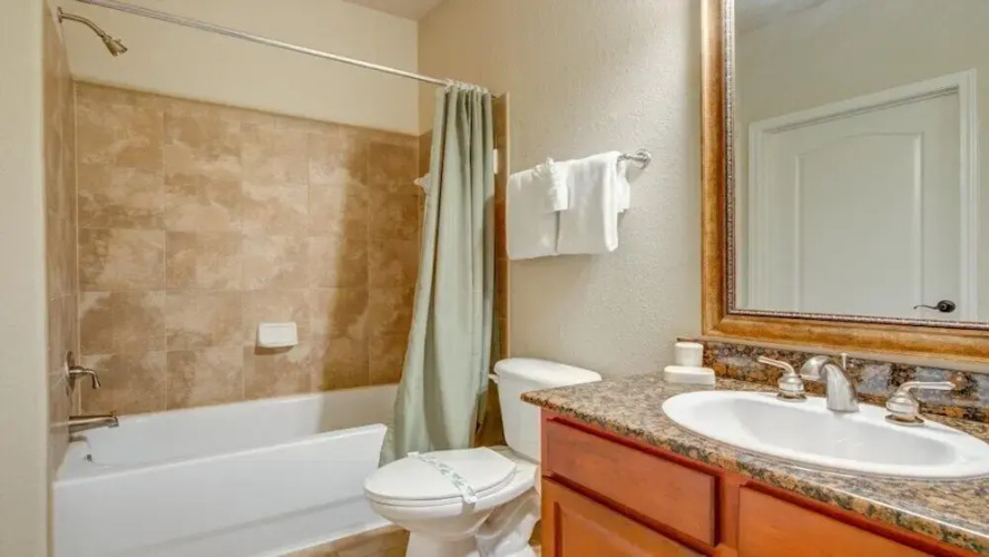 Stunning 3 Bed Condo Near Disney