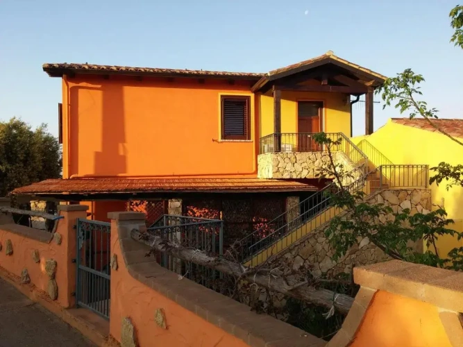 2 Bedrooms Cottage