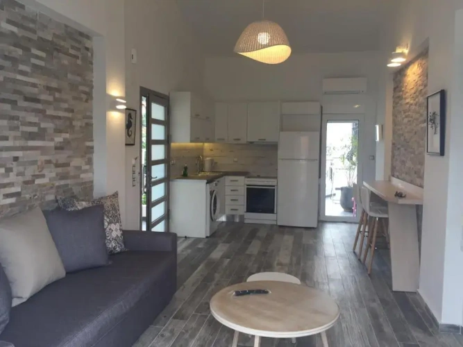 3 Bedrooms Apartment