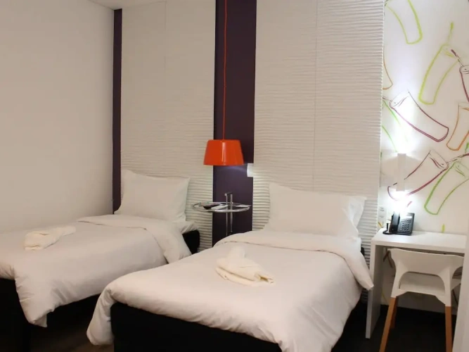 Standard Twin Apartment