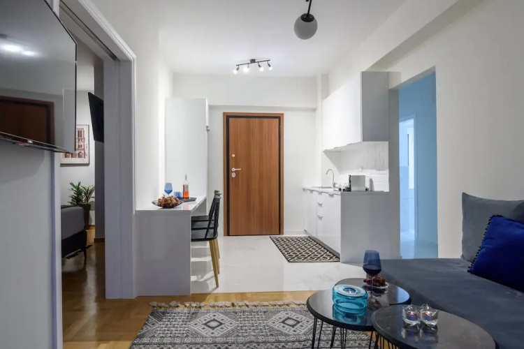 Acropolis Grand Apartment