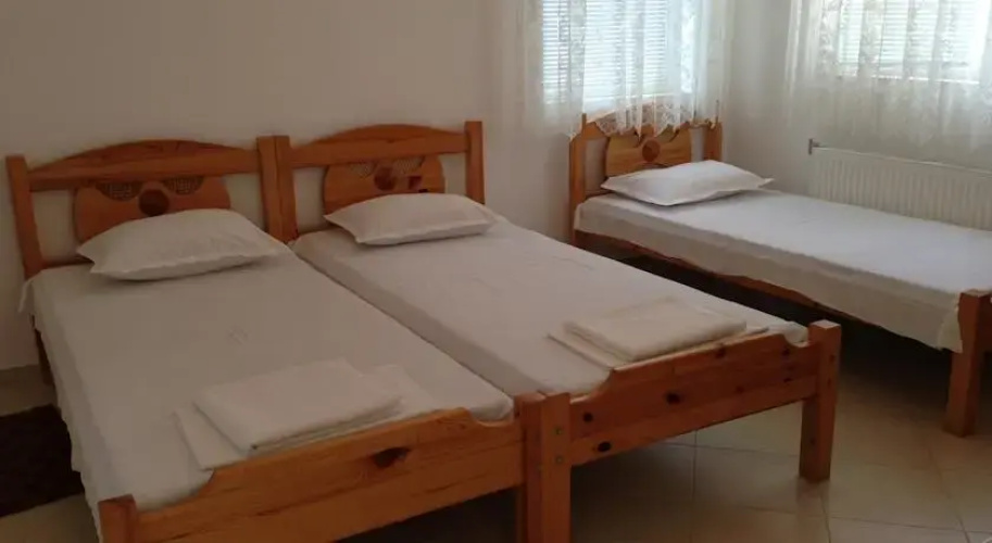 Vesela Guest House