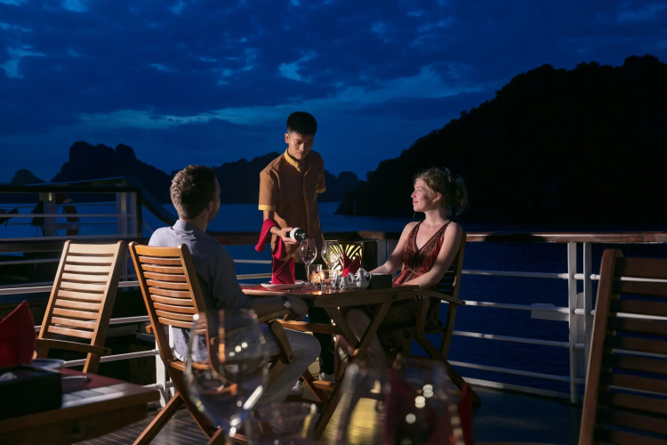 V'Spirit Cruise