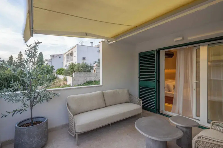 Terrace Haven Hvar